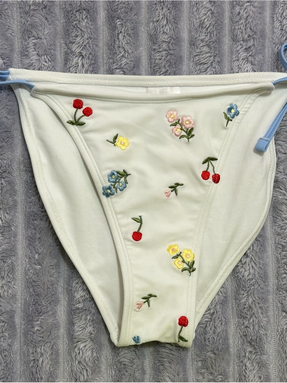 Wild Fable Embroidered Bikini Bottom — White with Flowers & Cherries — Size S